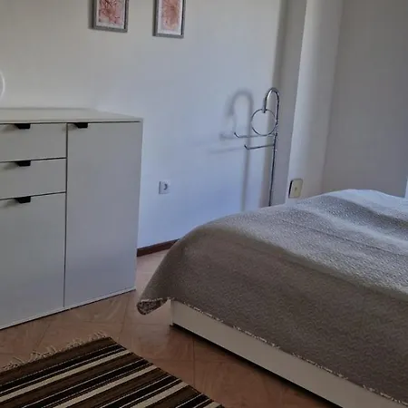 Vladan's شقة Peraía